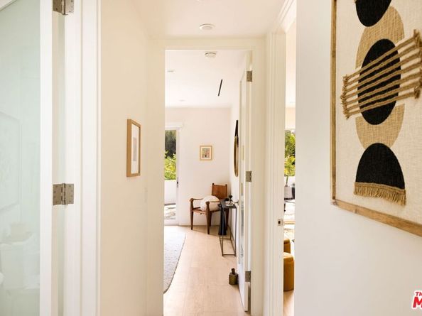 2615 La Cuesta Drive, Los Angeles CA 90046