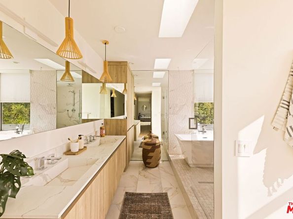 2615 La Cuesta Drive, Los Angeles CA 90046