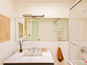 2615 La Cuesta Drive, Los Angeles CA 90046