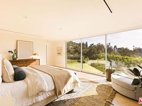 2615 La Cuesta Drive, Los Angeles CA 90046