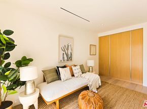 2615 La Cuesta Drive, Los Angeles CA 90046