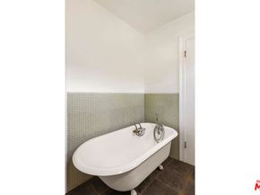 4015 Shelburn Court, Los Angeles CA 90065