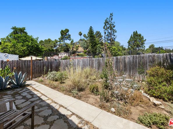 4015 Shelburn Court, Los Angeles CA 90065