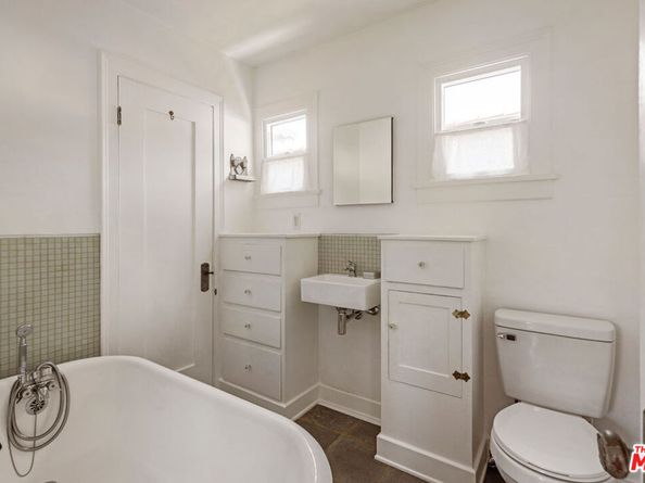 4015 Shelburn Court, Los Angeles CA 90065