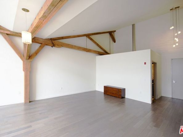 527 Molino Street 217, Los Angeles CA 90013