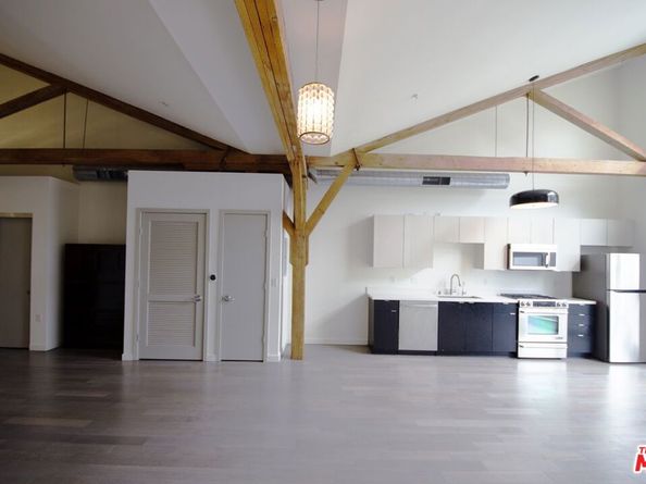 527 Molino Street 217, Los Angeles CA 90013