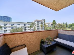 424 S Westmoreland Avenue 204, Los Angeles CA 90020