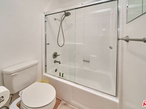 424 S Westmoreland Avenue 204, Los Angeles CA 90020