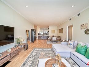 424 S Westmoreland Avenue 204, Los Angeles CA 90020