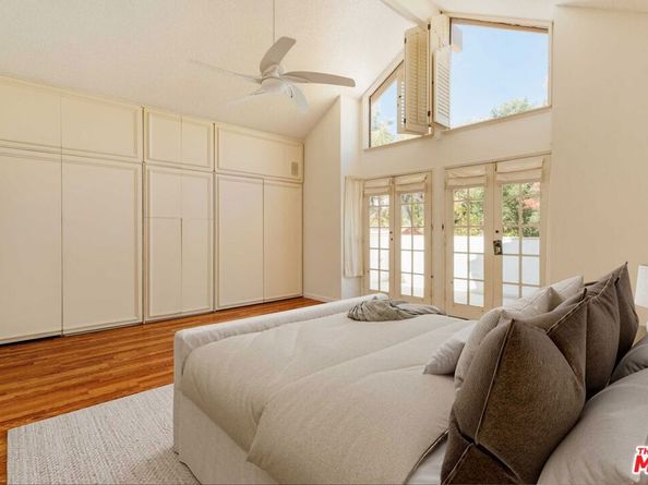 17053 Palisades Circle, Pacific Palisades CA 90272