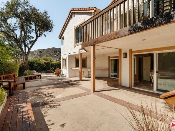 17053 Palisades Circle, Pacific Palisades CA 90272