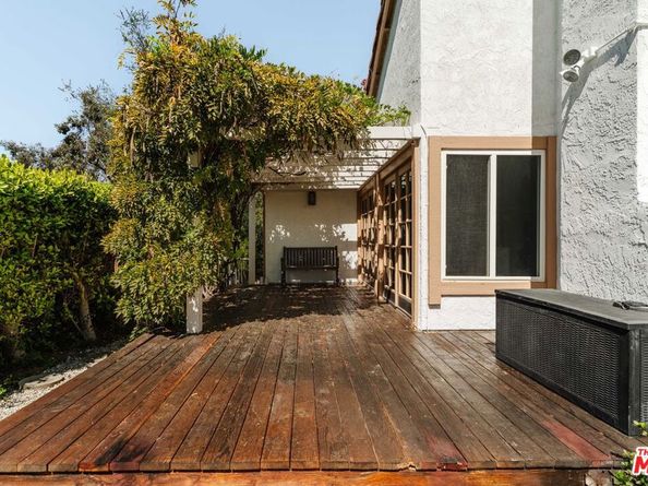 17053 Palisades Circle, Pacific Palisades CA 90272