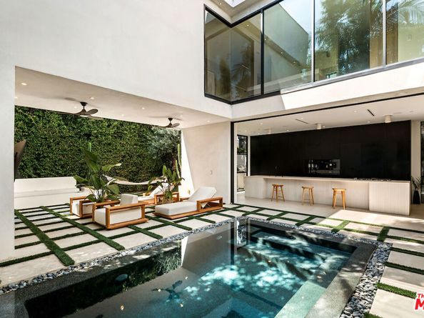 839 N Genesee Avenue, Los Angeles CA 90046