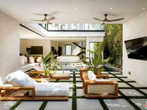 839 N Genesee Avenue, Los Angeles CA 90046