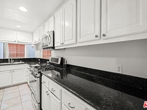 1401 S Bentley Avenue 202, Los Angeles CA 90025