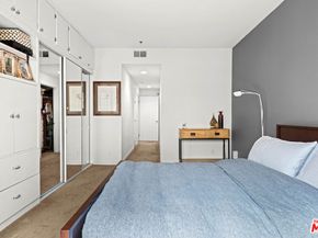 1401 S Bentley Avenue 202, Los Angeles CA 90025