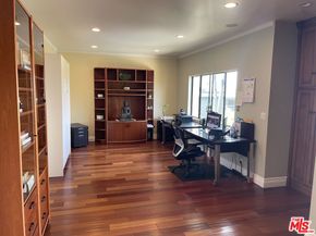 5625 Cambridge Way 301, Culver City CA 90230