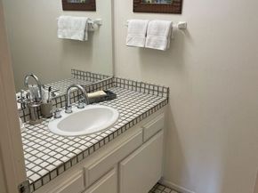 5625 Cambridge Way 301, Culver City CA 90230