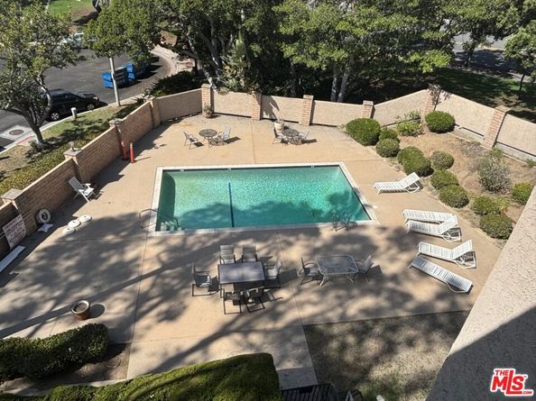 5625 Cambridge Way 301, Culver City CA 90230