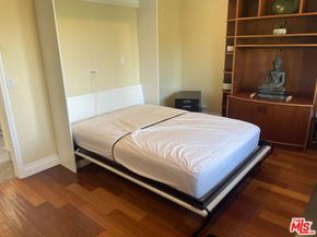 5625 Cambridge Way 301, Culver City CA 90230