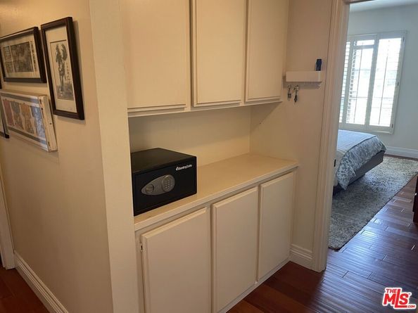5625 Cambridge Way 301, Culver City CA 90230
