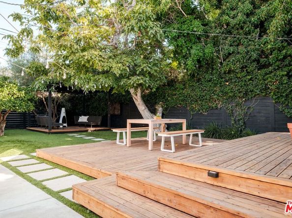 5922 4th Avenue, Los Angeles CA 90043