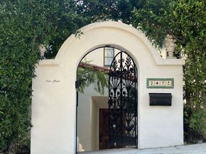 3472 Oak Glen Drive, Los Angeles CA 90068