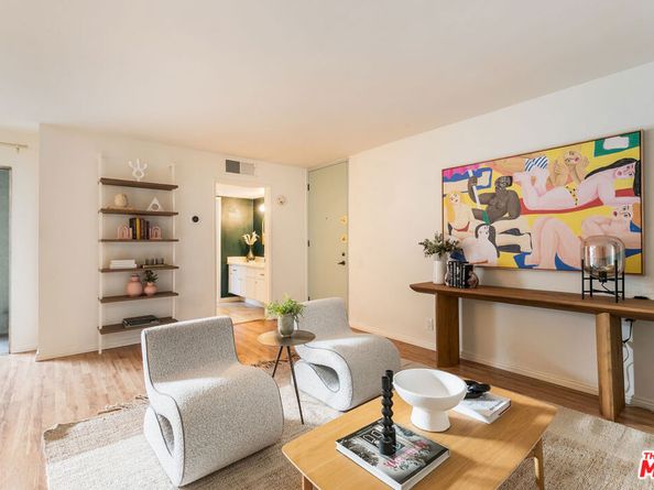 532 N Rossmore Avenue 406, Los Angeles CA 90004