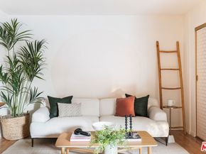 532 N Rossmore Avenue 406, Los Angeles CA 90004