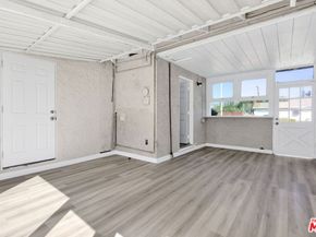 5042 N Glendora Avenue, Covina CA 91724