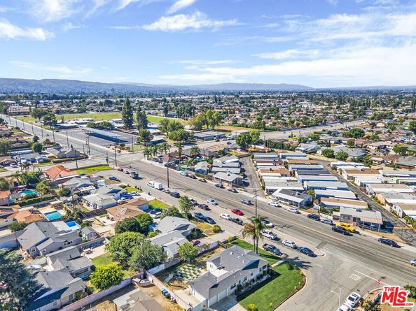 5042 N Glendora Avenue, Covina CA 91724