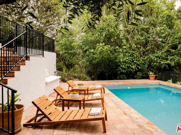 2745 La Cuesta Drive, Los Angeles CA 90046