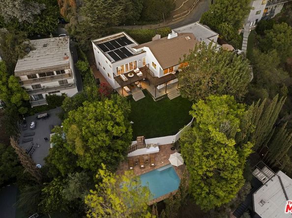 2745 La Cuesta Drive, Los Angeles CA 90046