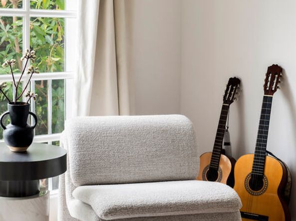 2745 La Cuesta Drive, Los Angeles CA 90046