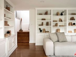 2745 La Cuesta Drive, Los Angeles CA 90046