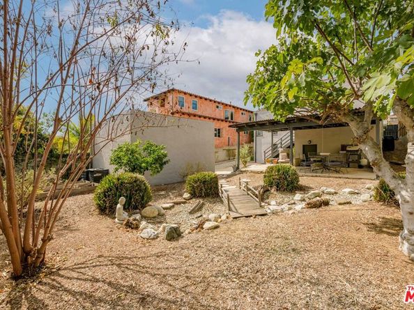 2022 N Catalina Street, Los Angeles CA 90027