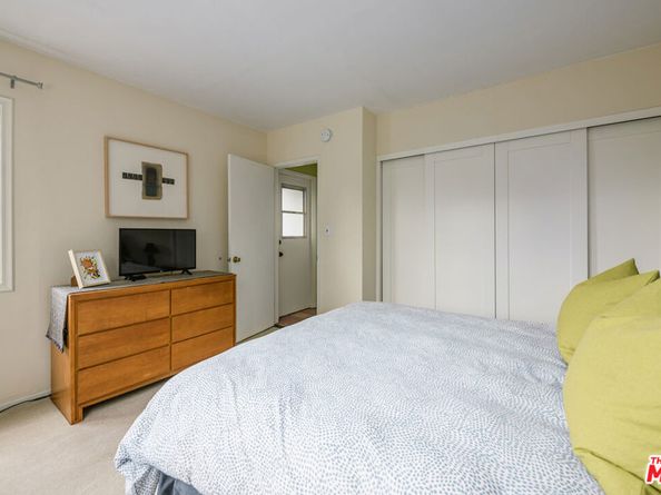 2022 N Catalina Street, Los Angeles CA 90027