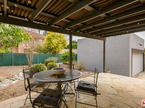 2022 N Catalina Street, Los Angeles CA 90027