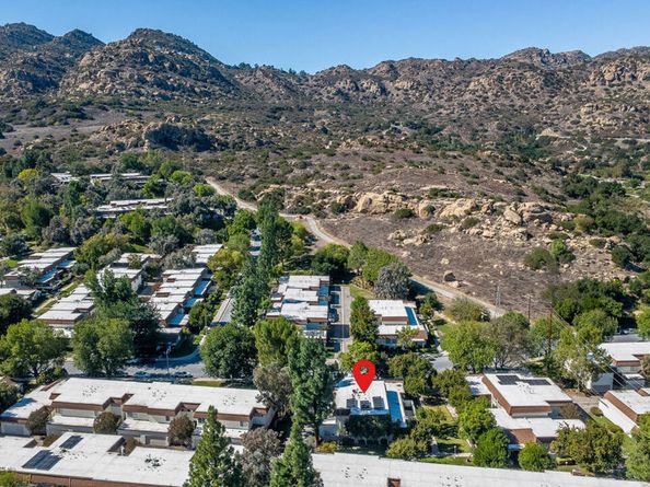 10210 Larwin Avenue 2, Chatsworth CA 91311