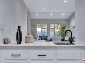 10210 Larwin Avenue 2, Chatsworth CA 91311
