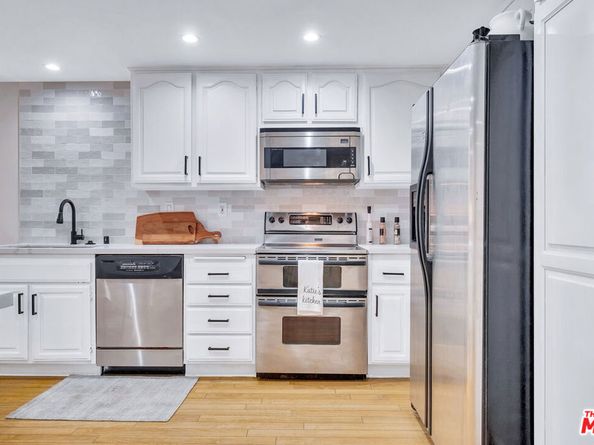 10210 Larwin Avenue 2, Chatsworth CA 91311