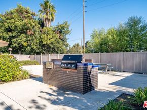 10210 Larwin Avenue 2, Chatsworth CA 91311