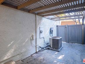 10210 Larwin Avenue 2, Chatsworth CA 91311