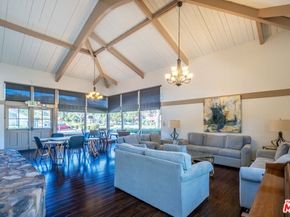 10210 Larwin Avenue 2, Chatsworth CA 91311