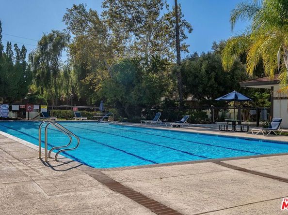 10210 Larwin Avenue 2, Chatsworth CA 91311