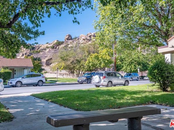 10210 Larwin Avenue 2, Chatsworth CA 91311
