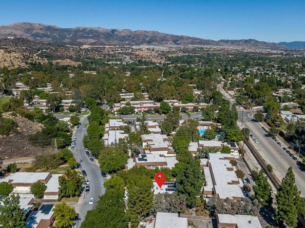 10210 Larwin Avenue 2, Chatsworth CA 91311