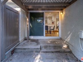 10210 Larwin Avenue 2, Chatsworth CA 91311