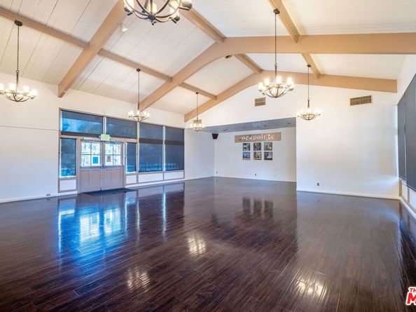 10210 Larwin Avenue 2, Chatsworth CA 91311