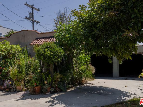 2922 S Redondo Boulevard, Los Angeles CA 90016